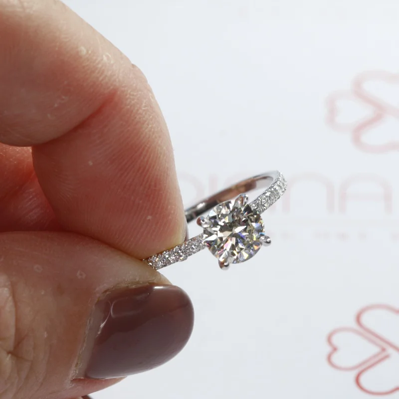 Matahari  Natural Round  Diamond Engagement Ring