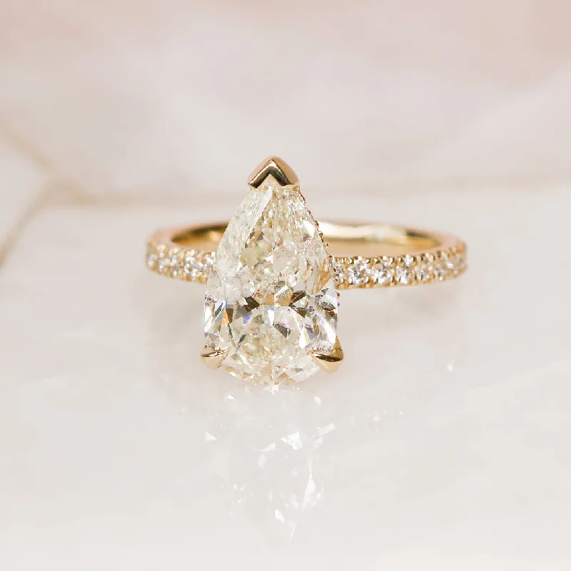 Luz 3.69 Carat Natural Pear Cut Diamond Engagement Ring