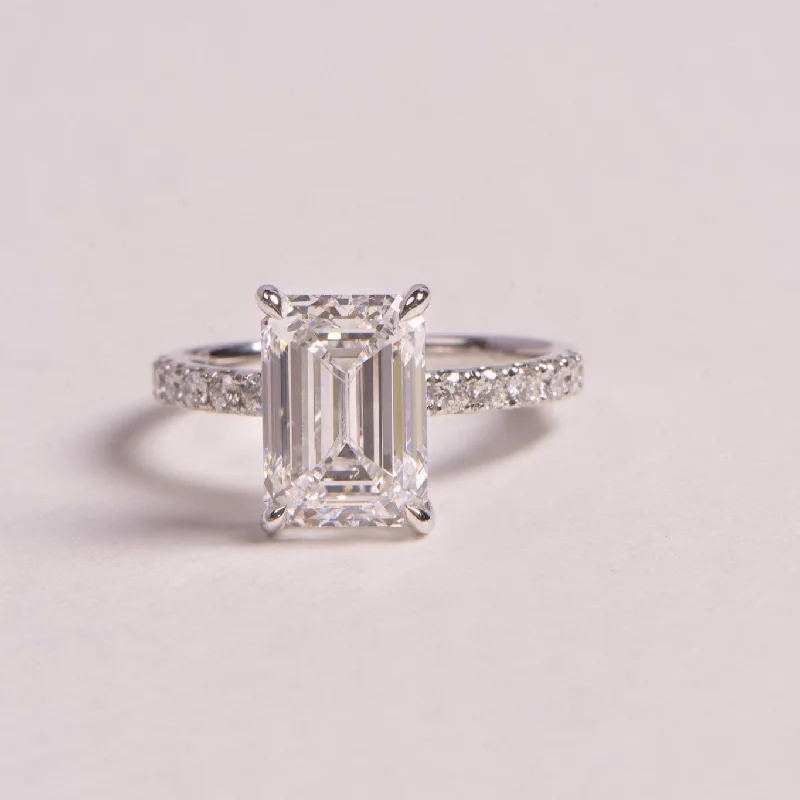 4.01ct Edith | Emerald Cut Engagement Ring | R2W