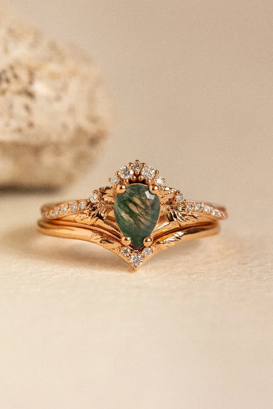 Forest-themed bridal ring set with green moss agate / Amelia