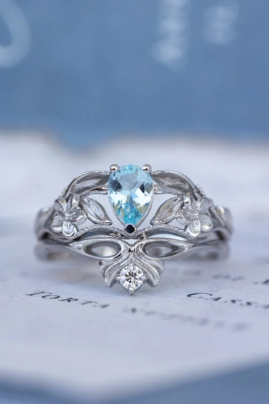 Natural aquamarine engagement ring set, art nouveau flower bridal ring set / Eloise