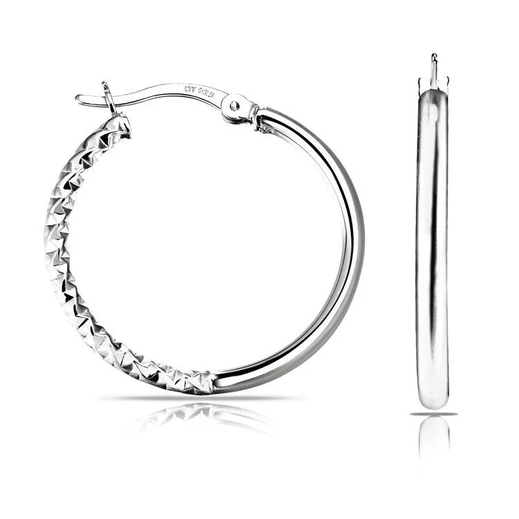 Round Hoop Earrings with Half Diamond Cut in 925 in Sterling Silver