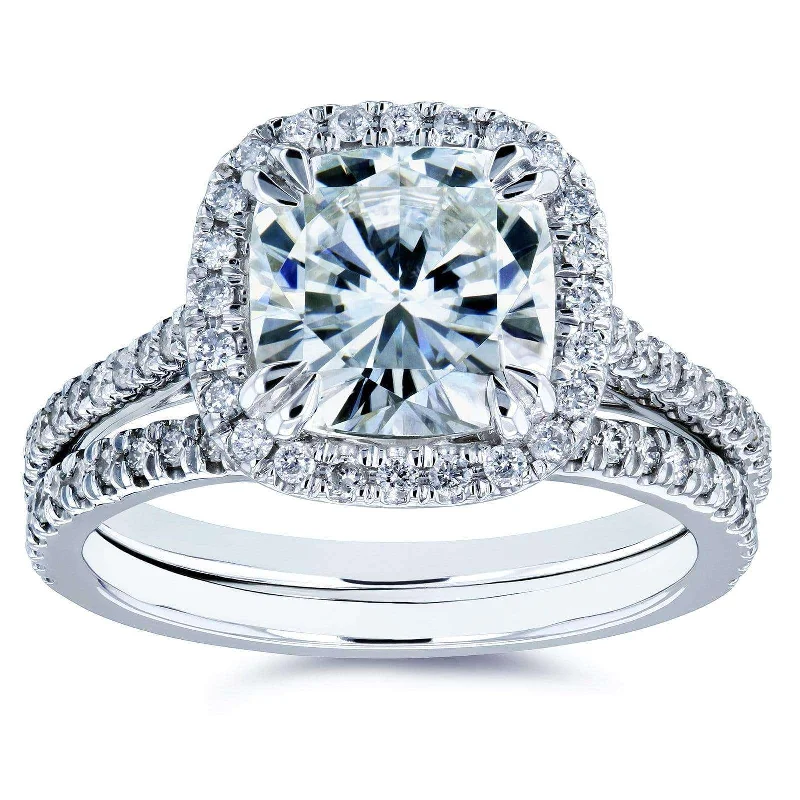 2-2/5ct.tw Cushion Halo Bridal Set (Natural Diamond Sides)