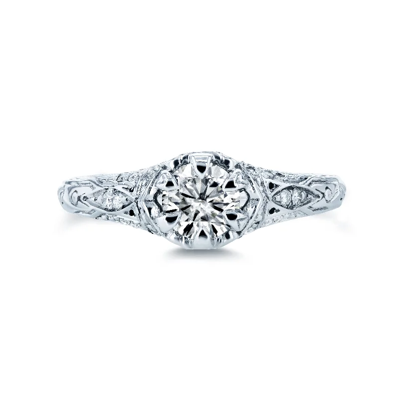 Ornate 6-Prong Ring