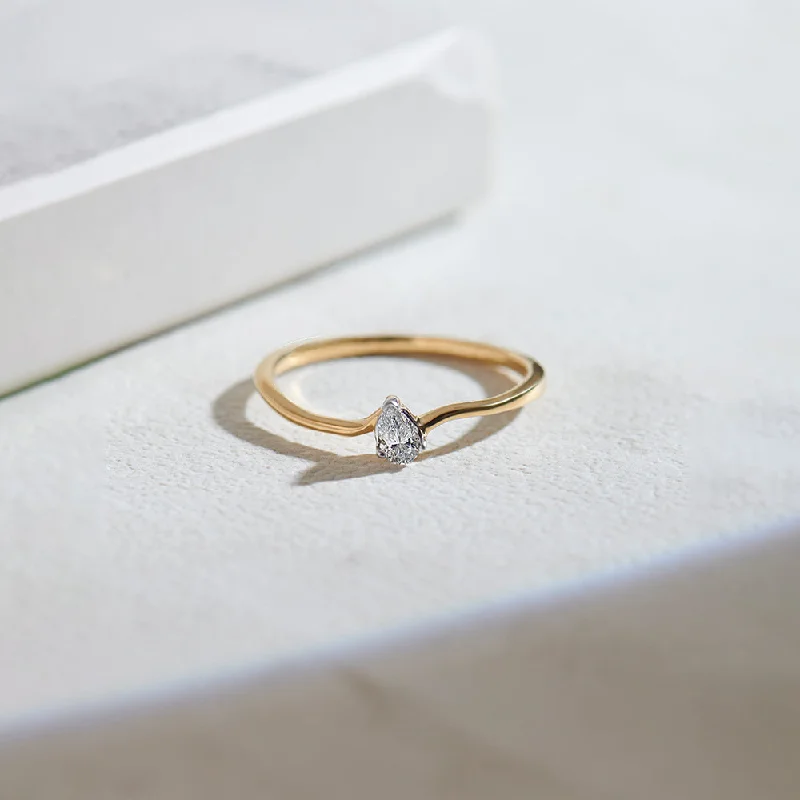 Classic Pear Diamond Ring