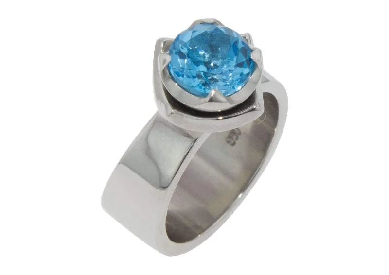 Palladium Blue Topaz Flower Ring design