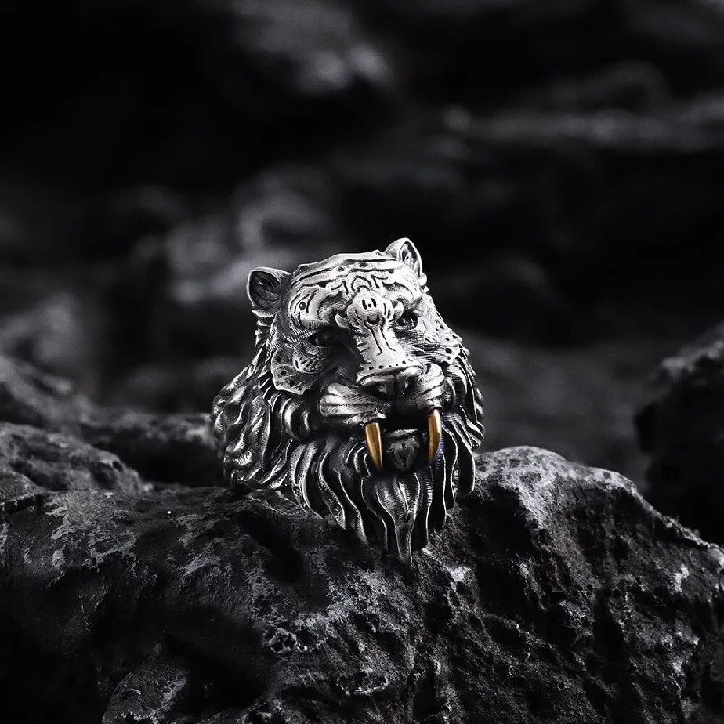 Saber-toothed Tiger Head Sterling Silver Ring