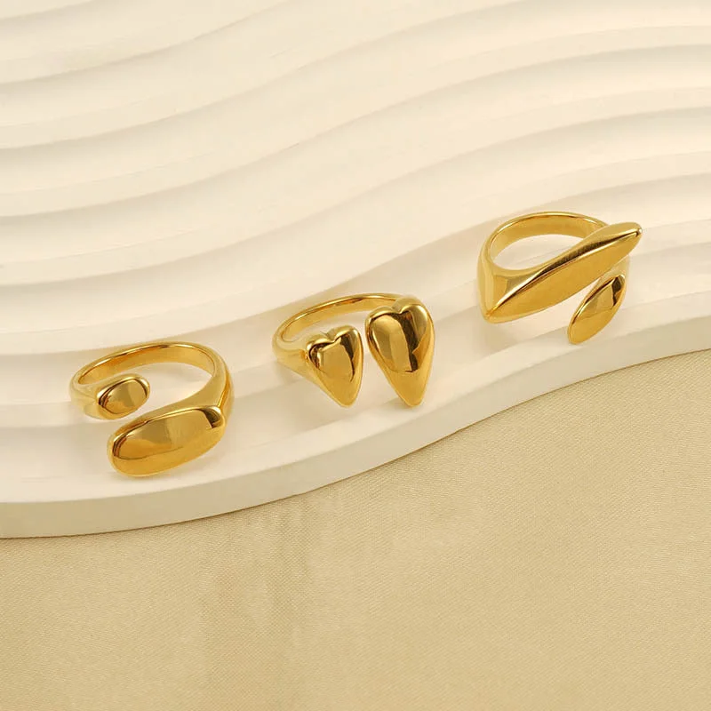 Wholesale 18k Gold Heart Shaped Irregular Titanium Steel Ring