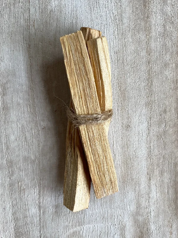 PALO SANTO BUNDLE - SACRED WOOD INCENSE